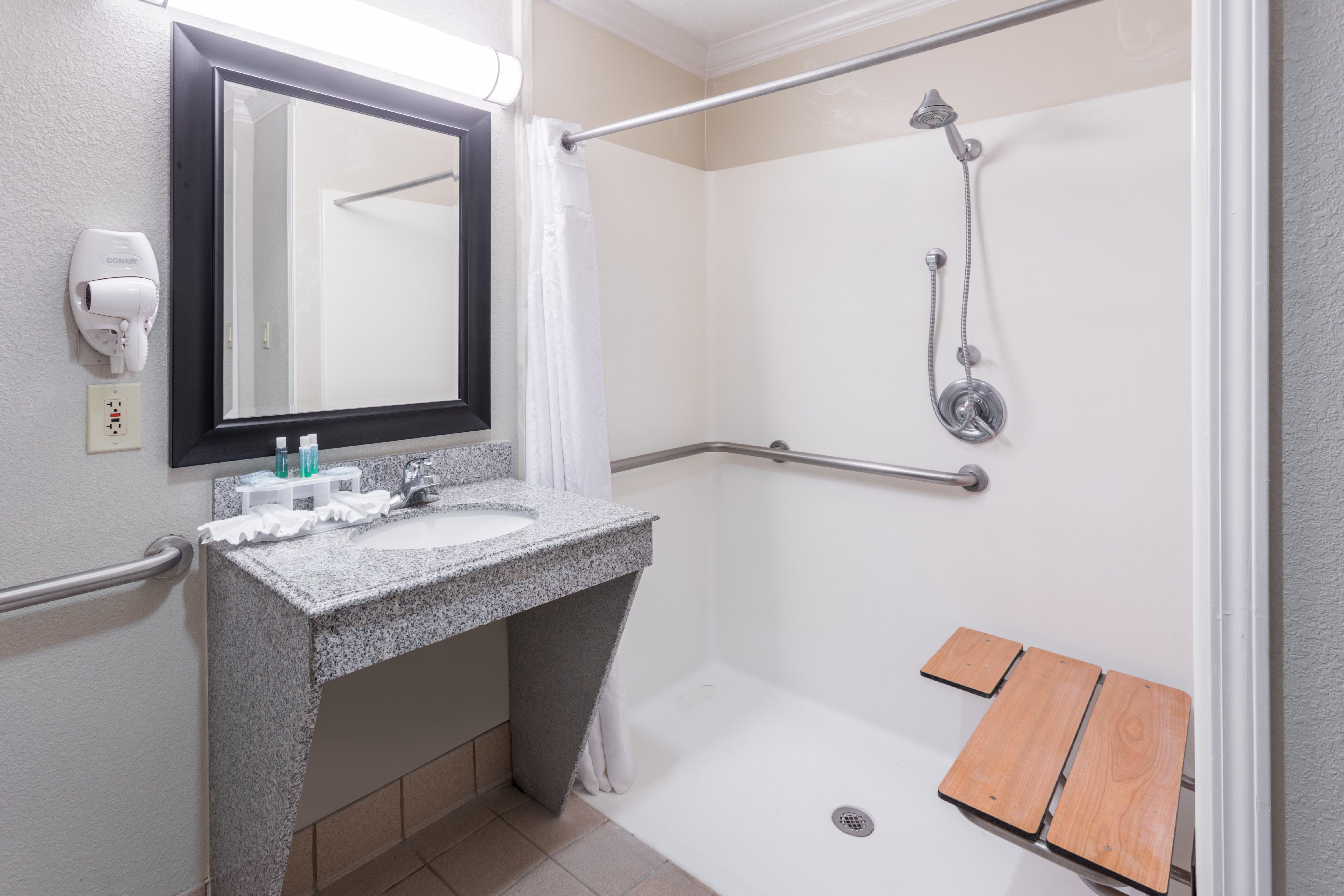 Holiday Inn Express Hotel And Suites Lake Charles By Ihg Zewnętrze zdjęcie