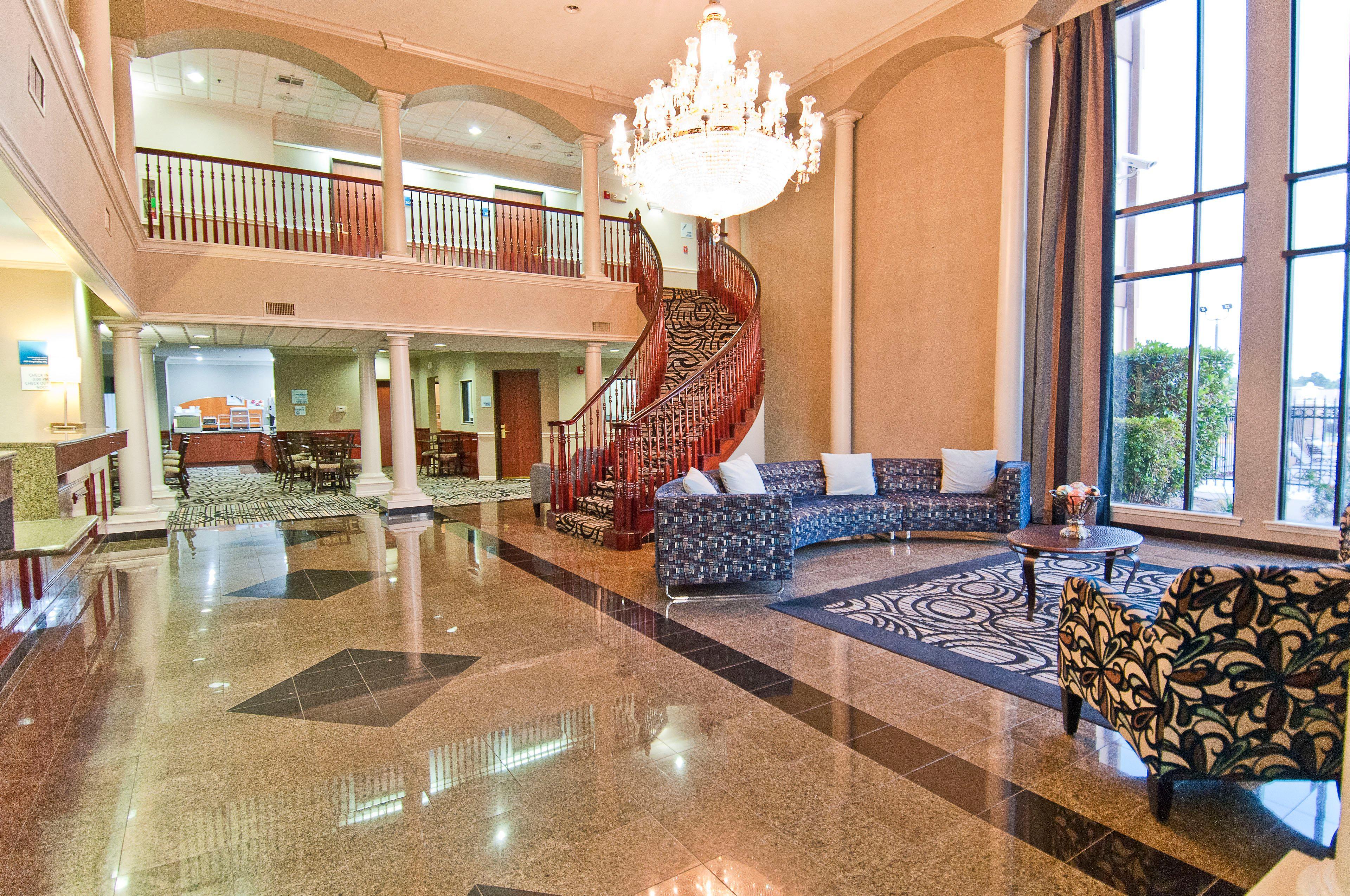 Holiday Inn Express Hotel And Suites Lake Charles By Ihg Zewnętrze zdjęcie