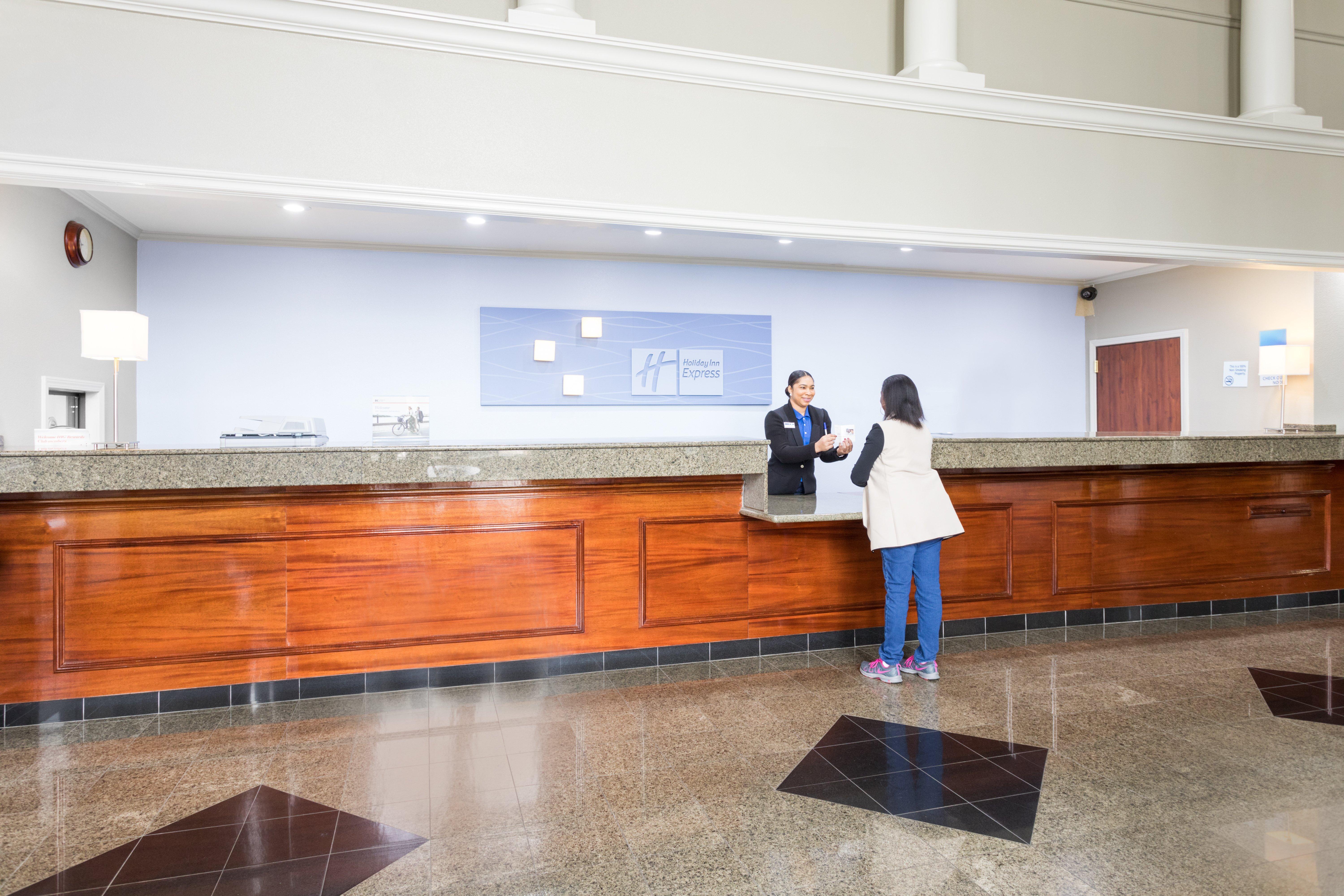Holiday Inn Express Hotel And Suites Lake Charles By Ihg Zewnętrze zdjęcie