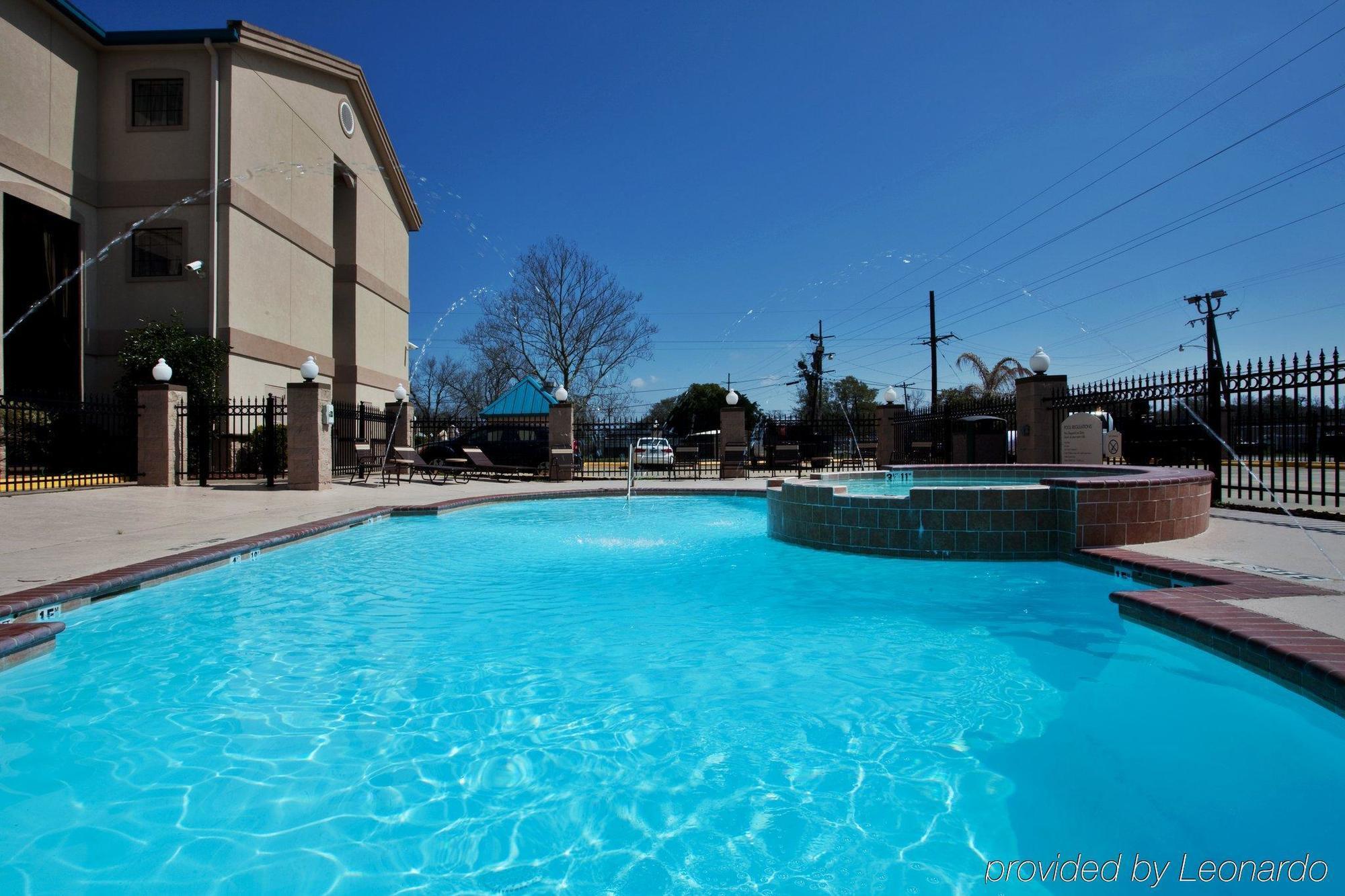 Holiday Inn Express Hotel And Suites Lake Charles By Ihg Udogodnienia zdjęcie